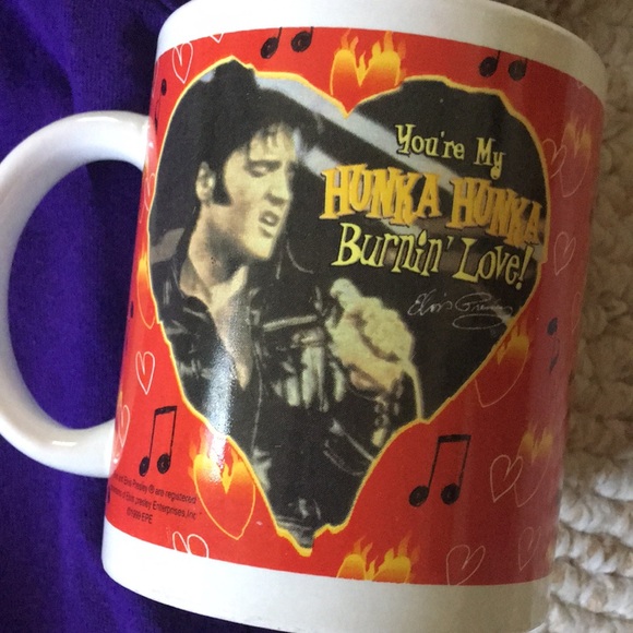 “NWT” Bundle of ELVIS PRESLEY Tee, Tote, Mug - Picture 5 of 12